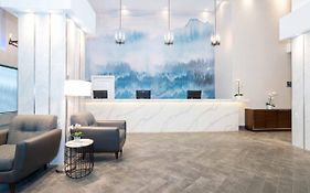 Sandman Hotel Calgary City Centre 4*